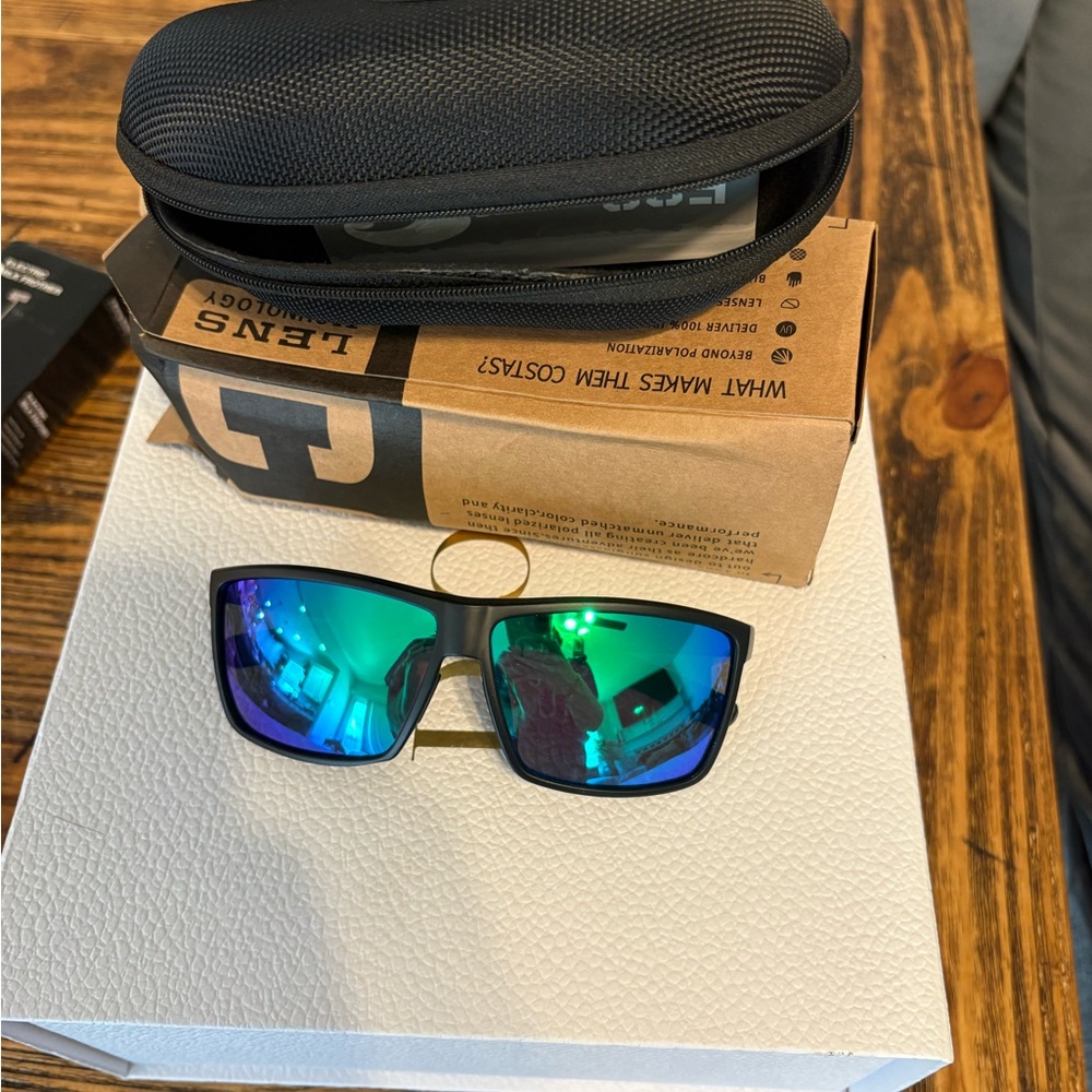 Mirrored Green Blue Lens Sunglasses